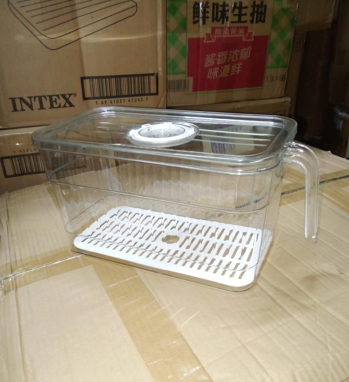 Acrylic fridge containers with handle & lid 5ltr
