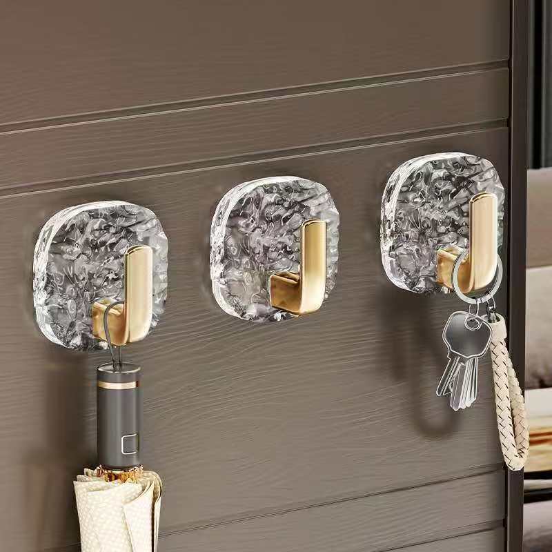 Set of 5 Golden Acrylic Hooks