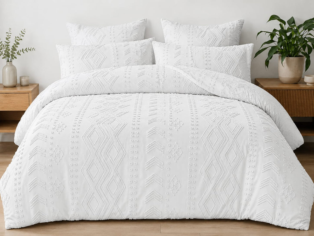 6pc tufted duvetcover, One bedsheet and four pillowcases