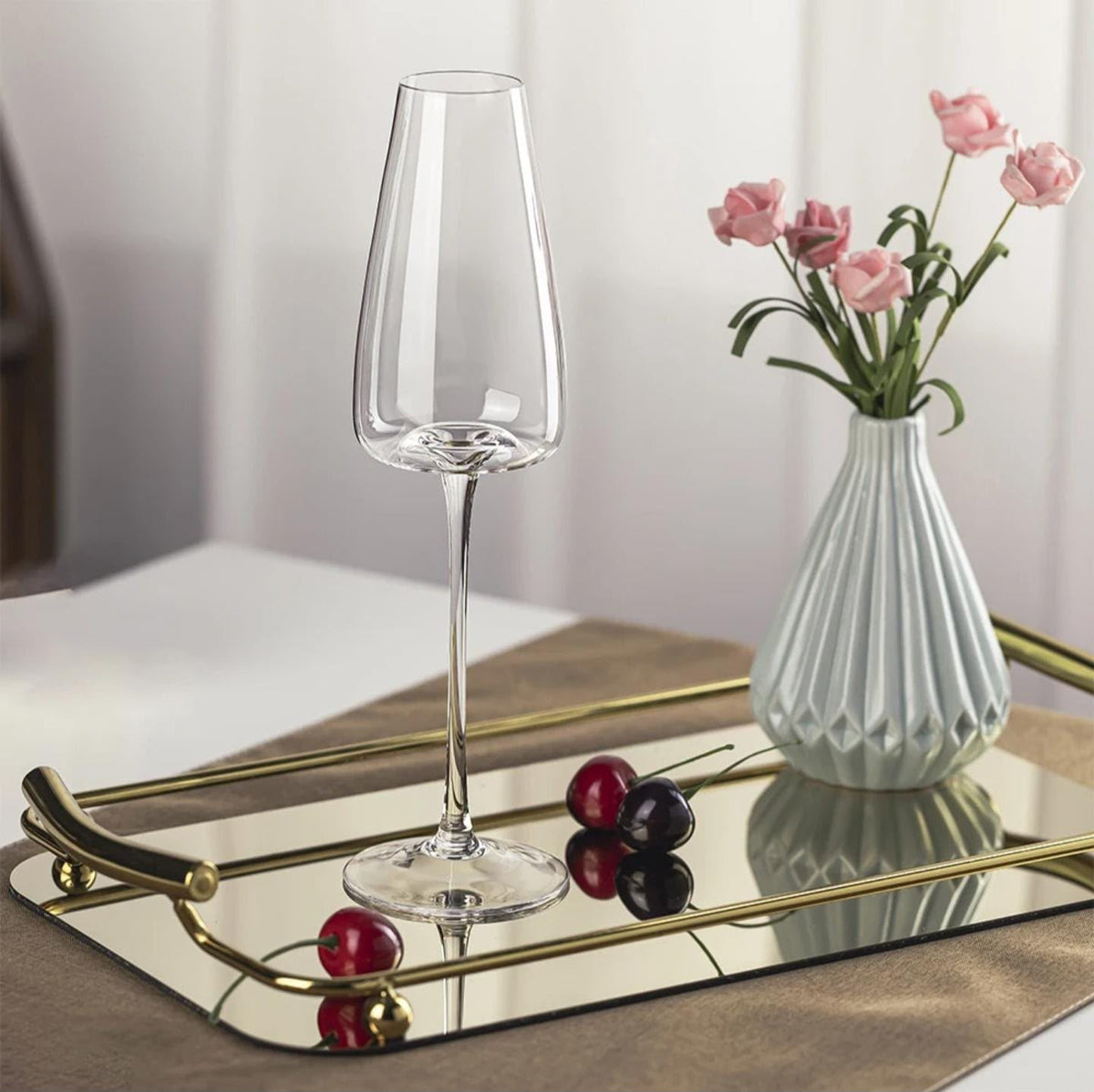 High quality unique and stylish long stem wine/champagne glasses