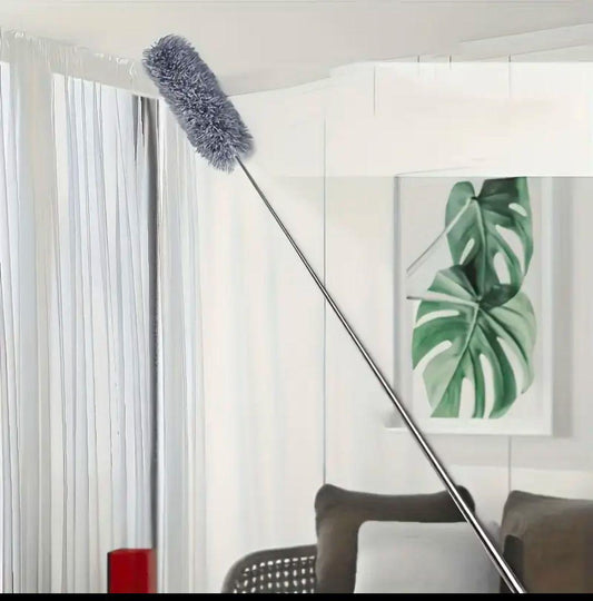 Telescopic microfibre duster.