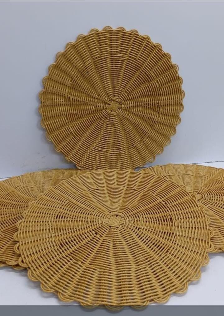 6 pieces Rattan Unique Table Mats 