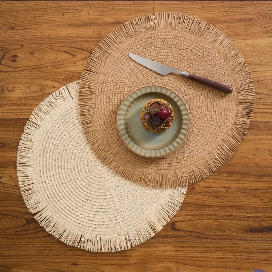 High-quality woven table/placemats.