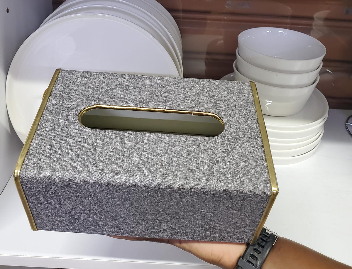 Elegant serviette holder
