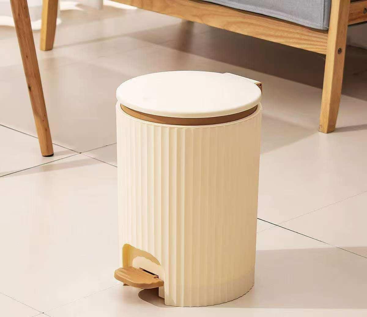 Foot Pedal push dustbin/trash can.