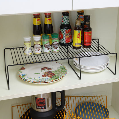 Expandable shelf raiser