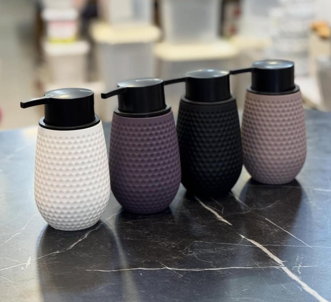 Lotion pump bottle