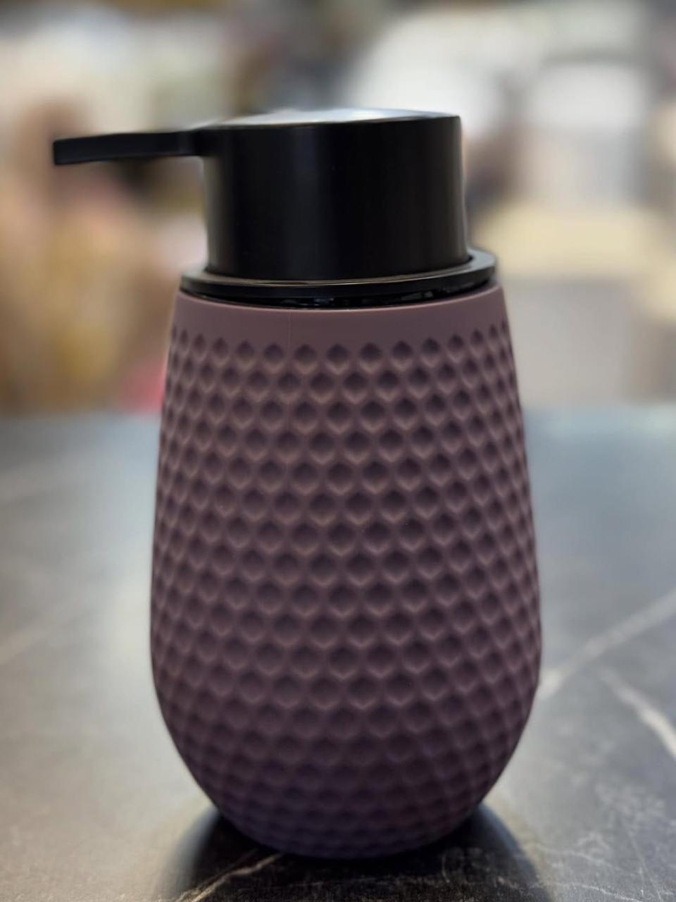 Lotion pump bottle