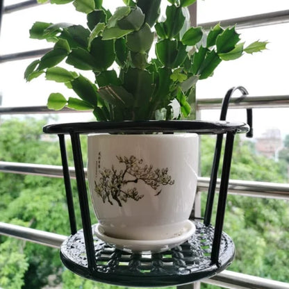 Metal plant railing flower pot holder