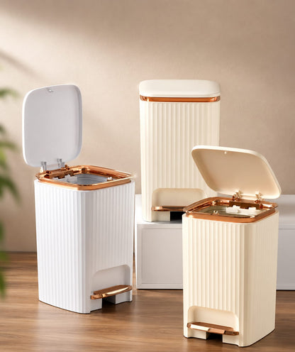 Foot Pedal dustbin/trash can
