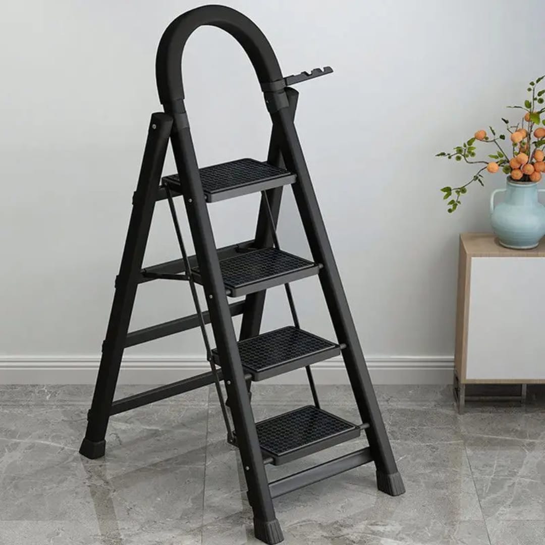 4 Steps Portable Foldable Ladder