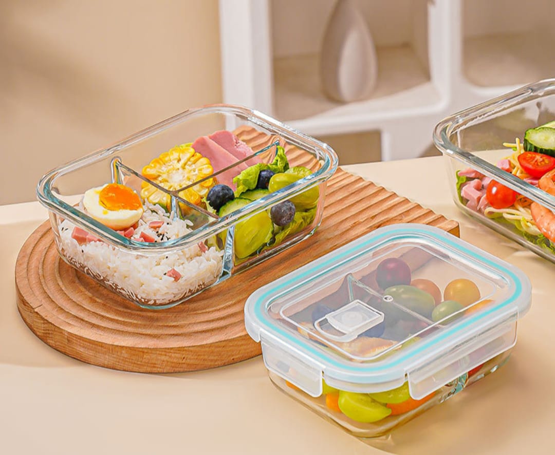 High borosilicate glass partitioned lunchbox.