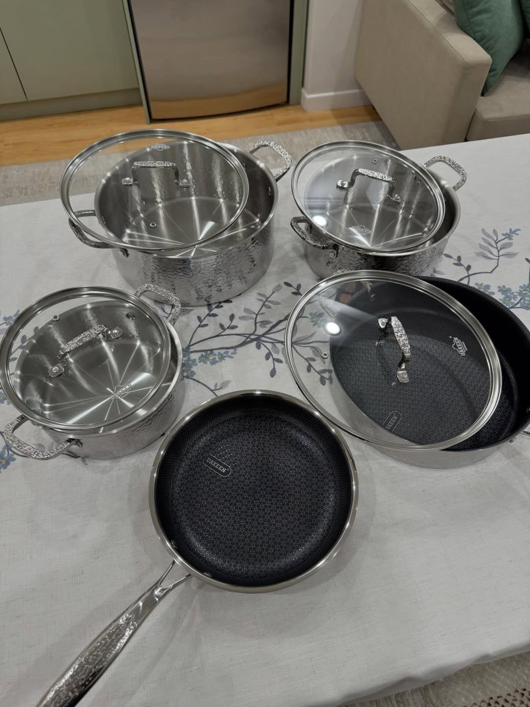 9PCS SET Premium High quality Tripply S/S Stainless steel cookware set with Hammered Patterned design 