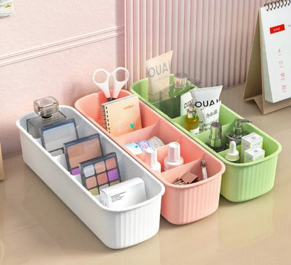 Plastic 5 compartment organizer