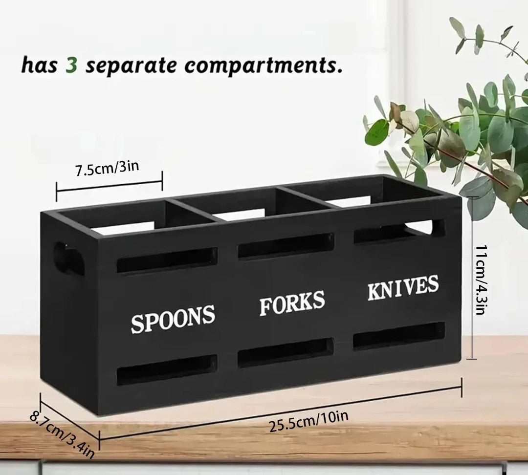 Wooden partitioned cutlery holder