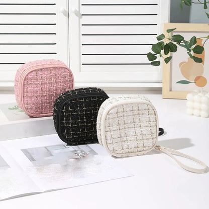 Tweed pad pouches