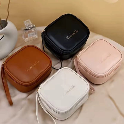 Waterproof mini pads pouch