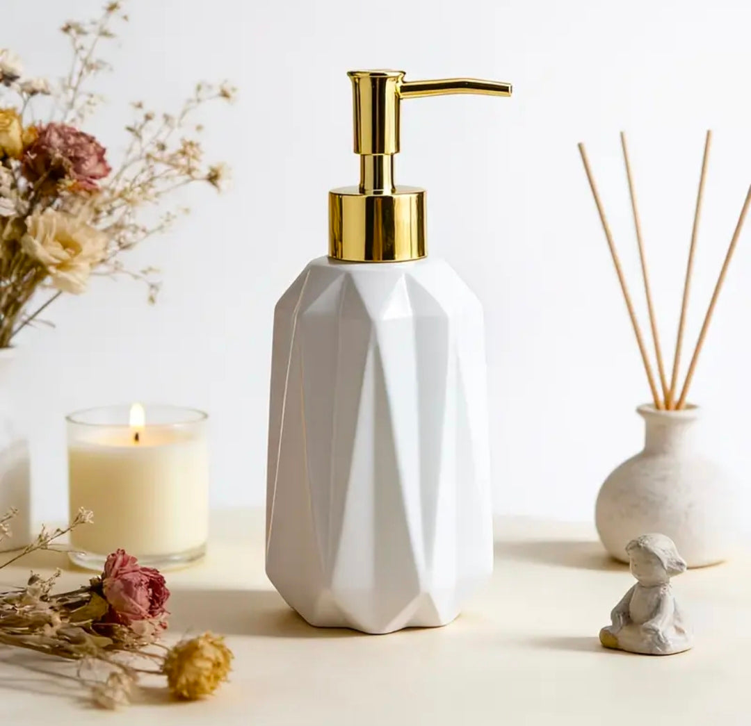 Light Luxury Ceramic Soap Dispenser