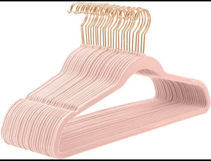 Velvet rose gold antislip hangers