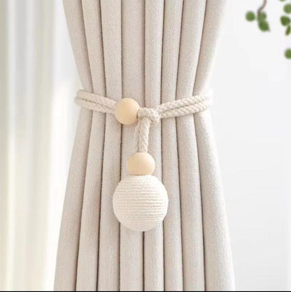 Curtain tieback