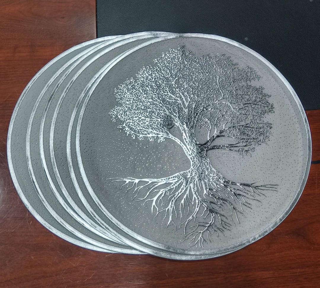 Stylish table mats