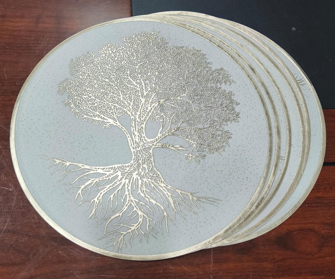 Stylish table mats