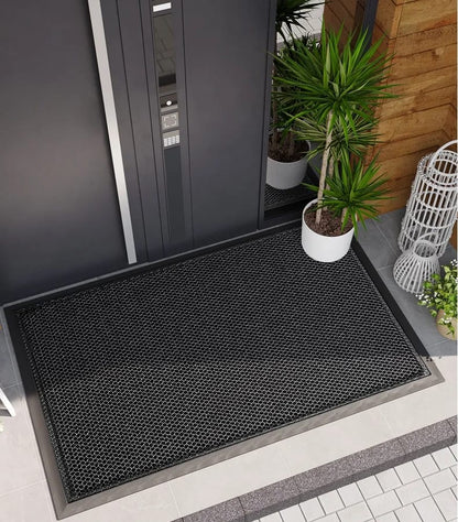 Non-slip heavy rubber doormat with a comfort feet feel.