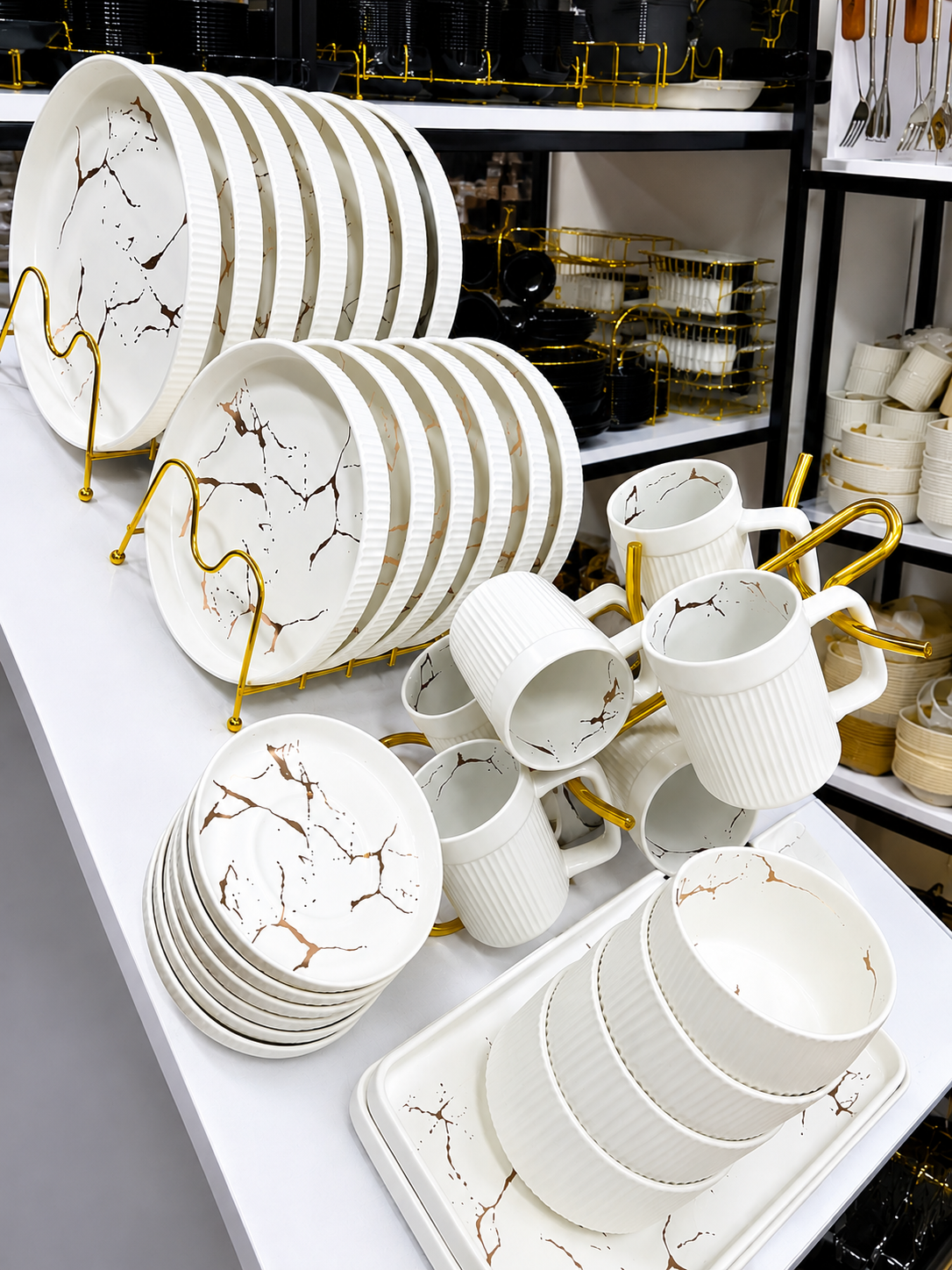 32pcs matte Stoneware marble Finish Elegant European Porcelain Dinner set